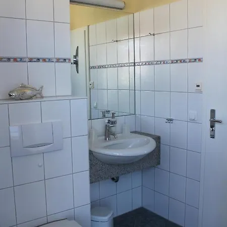Haus Meeresblick Whg. 4.11 * Kuehlungsborn