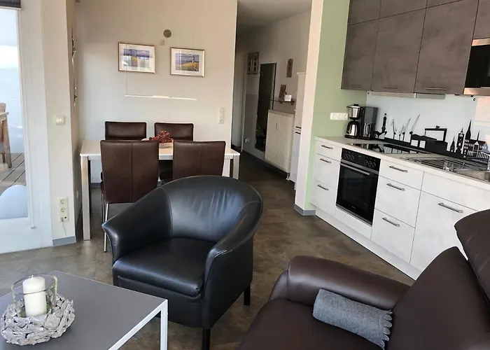 Haus Meeresblick Whg. 4.11 Apartment Kuehlungsborn